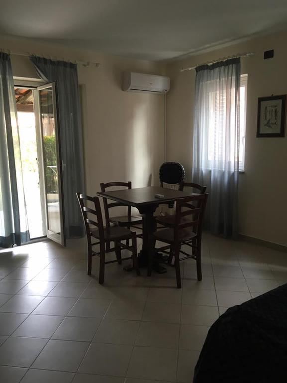 Aparthotel Baia Dei Delfini Furnari Exterior foto