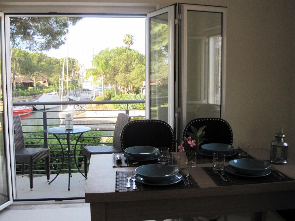 Aparthotel Baia Dei Delfini Furnari Zimmer foto
